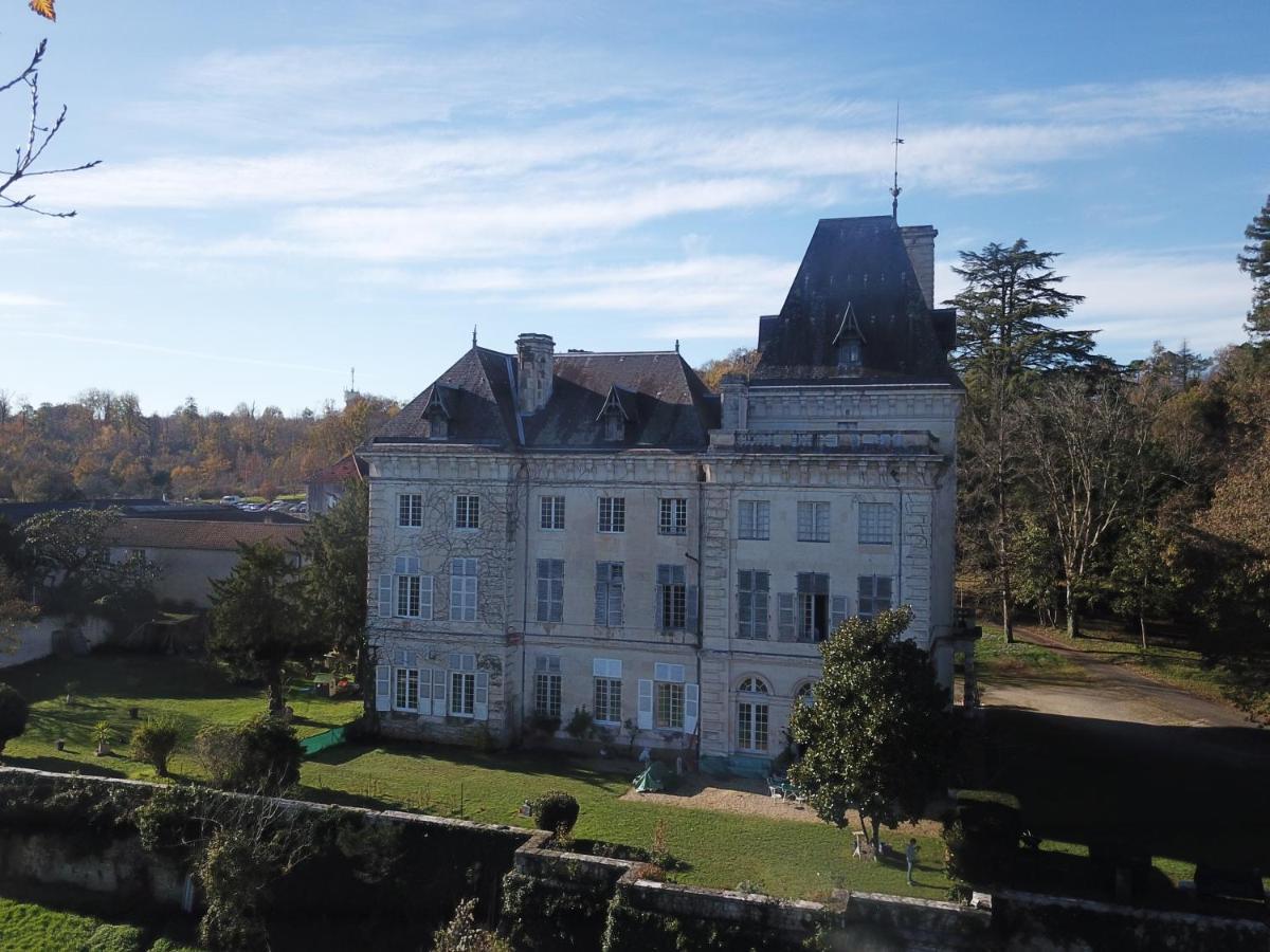 Chateau De Chasseneuil Sur Bonnieure Kültér fotó